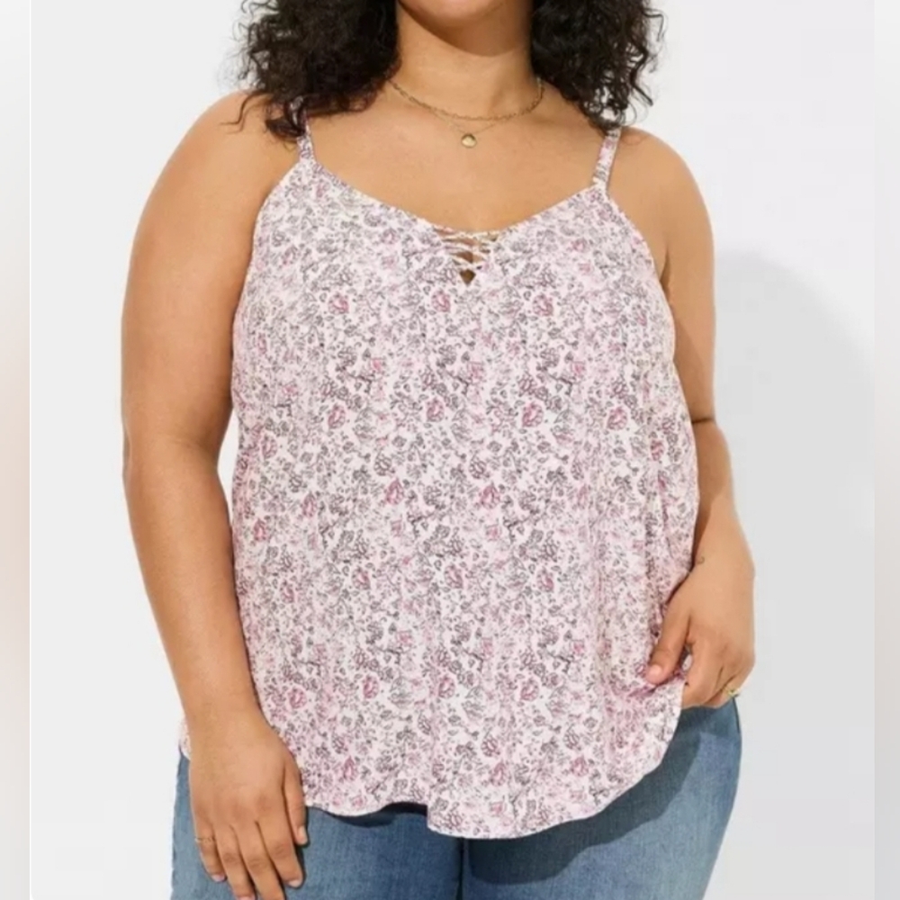 Torrid Sophie Challis Lattice Cami Pink Boho Dew NWT Plus 00 0 1 2 Floral